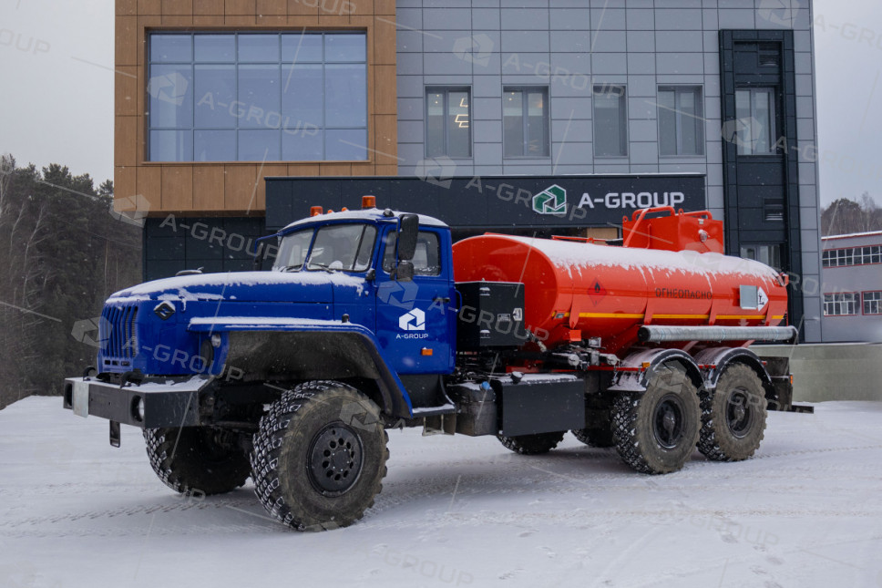 Автотопливозаправщик АТЗ-10 на шасси Урал 5557-40
