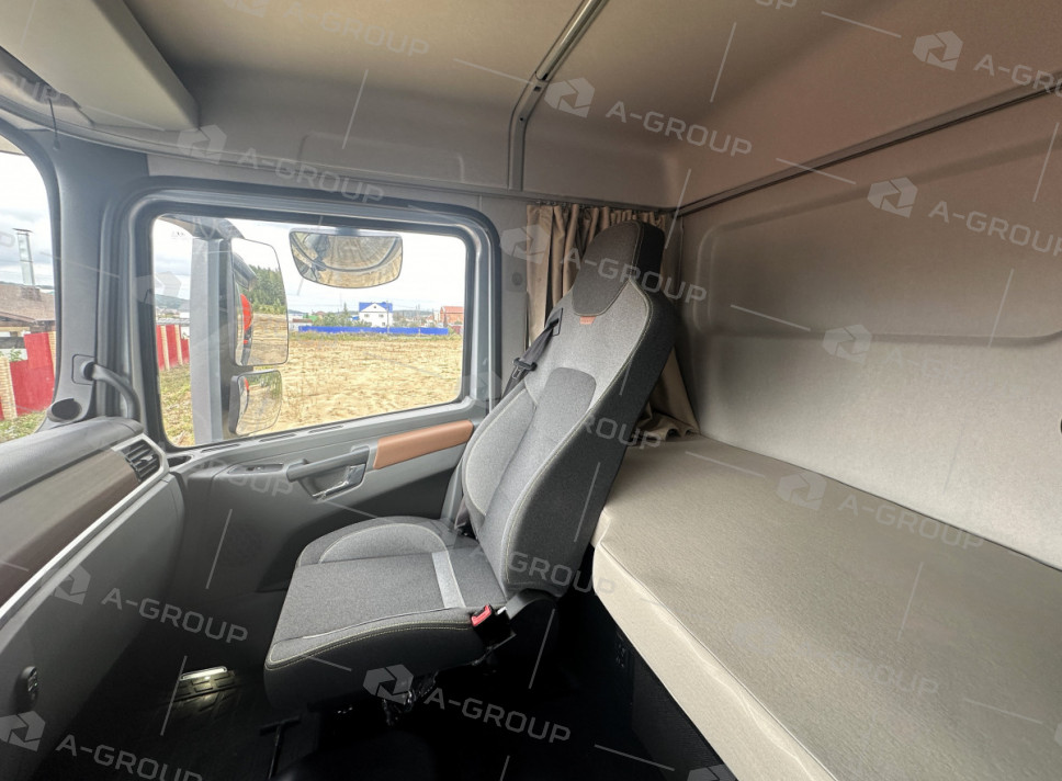 Седельный тягач SHACMAN SX42586V385