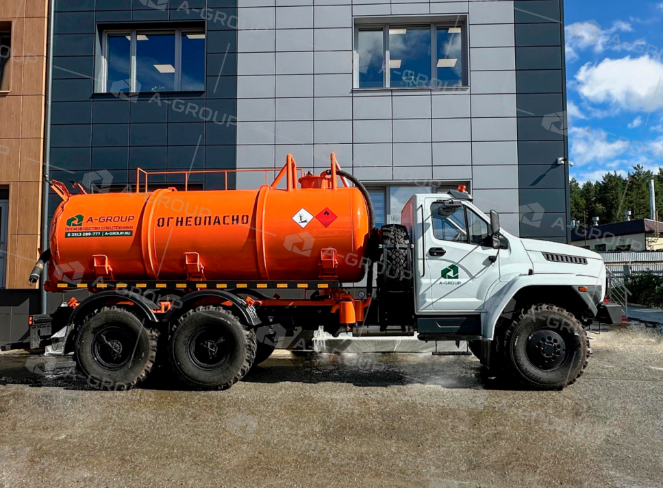 АКН-10 на шасси УРАЛ NEXT 4320-72 (КО-505, тех люк, подогрев слива)