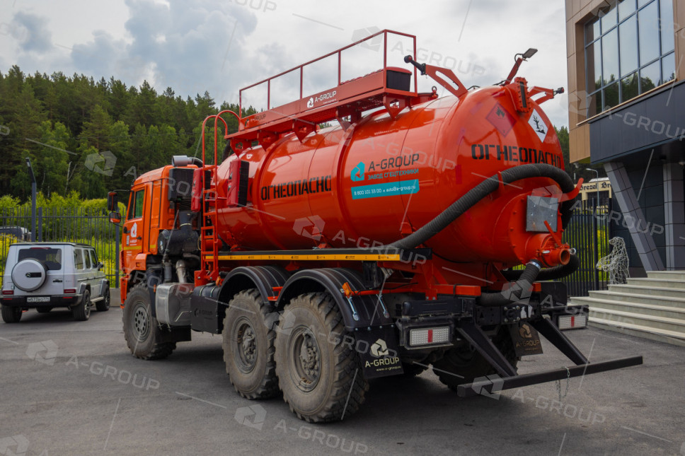 АКН-10 на шасси Камаз 43118-48 (спальное место) (КО-505, доп горловина, тех люк, подогрев слива)