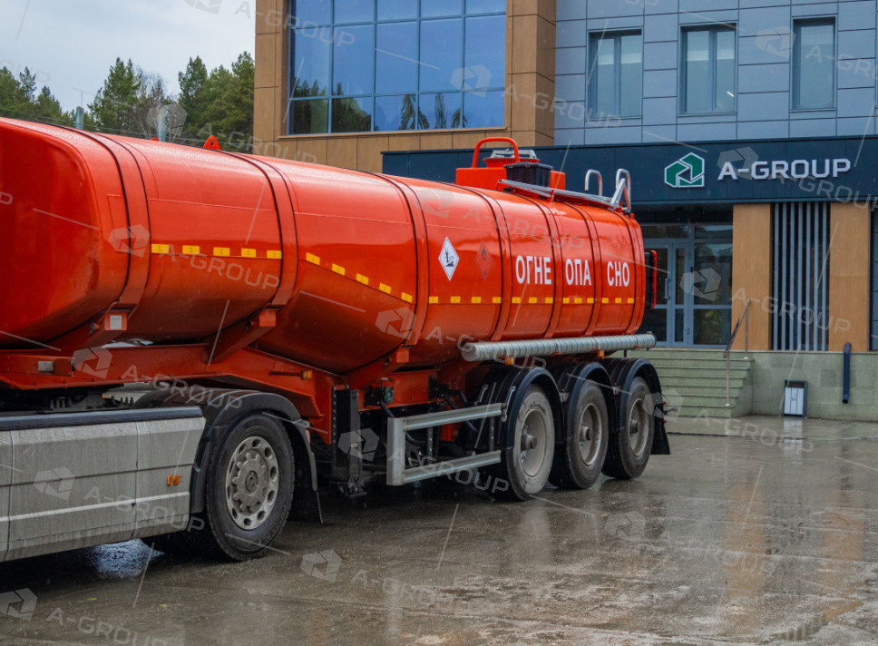 Полуприцеп-цистерна ППЦ-30 для перевозки светлых нефтепродуктов