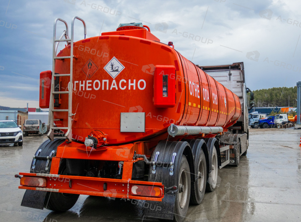 Полуприцеп-цистерна ППЦ-30 для перевозки светлых нефтепродуктов
