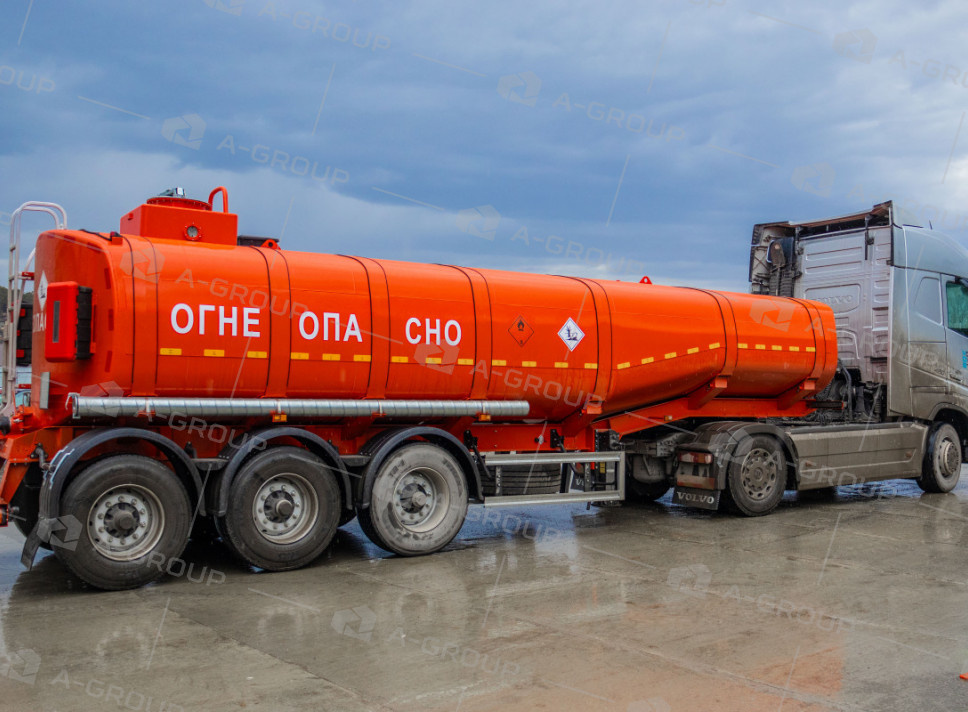 Полуприцеп-цистерна ППЦ-30 для перевозки светлых нефтепродуктов