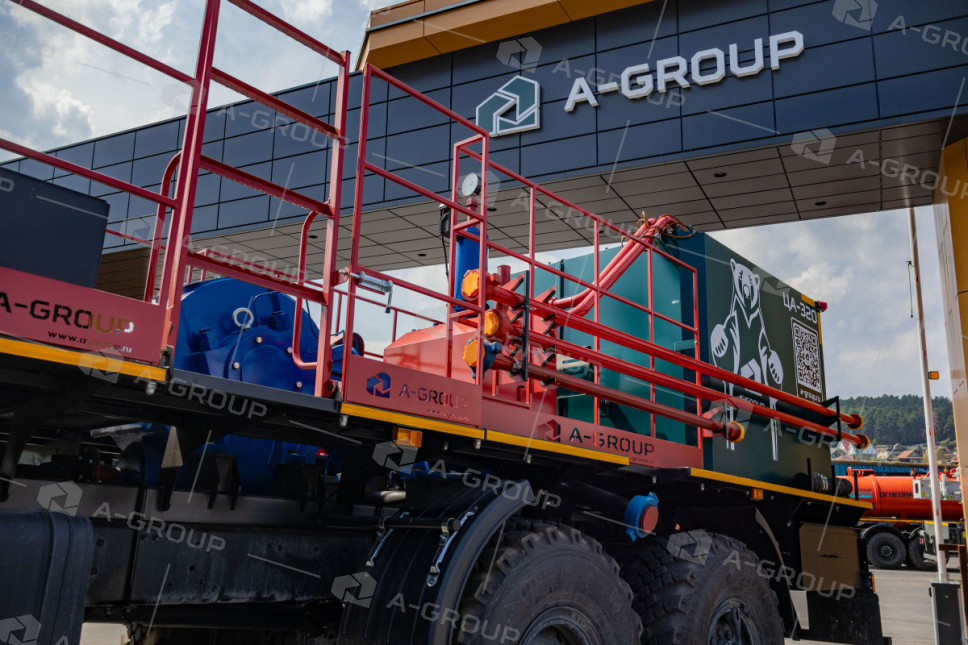 Цементировочный агрегат ЦА-320 на шасси Урал 4320-80