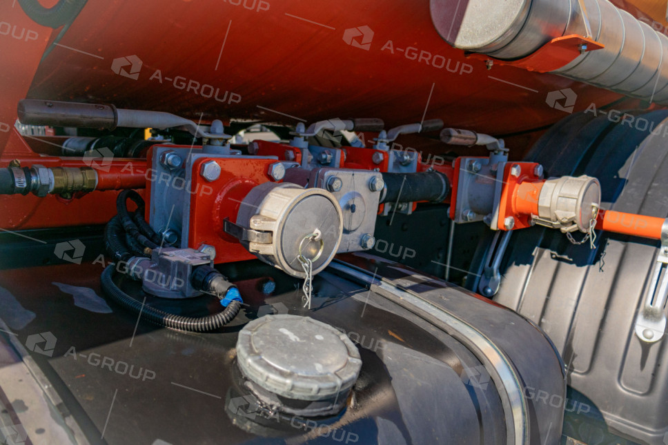 Автотопливозаправщик АТЗ-11/2 (2 секции) на шасси Камаз 43118-50