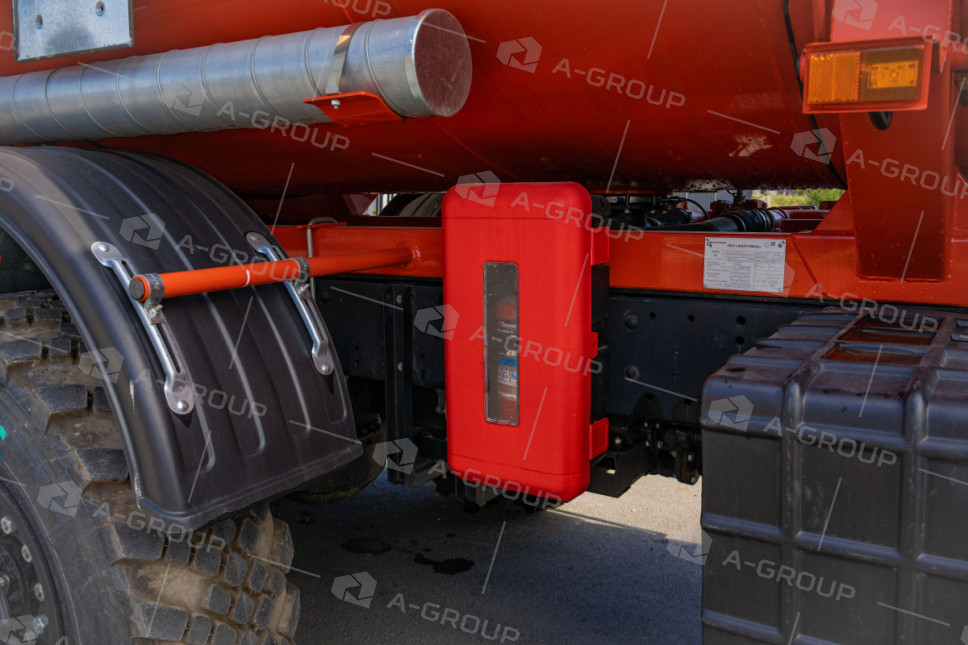 Автотопливозаправщик АТЗ-11/2 (2 секции) на шасси Камаз 43118-50