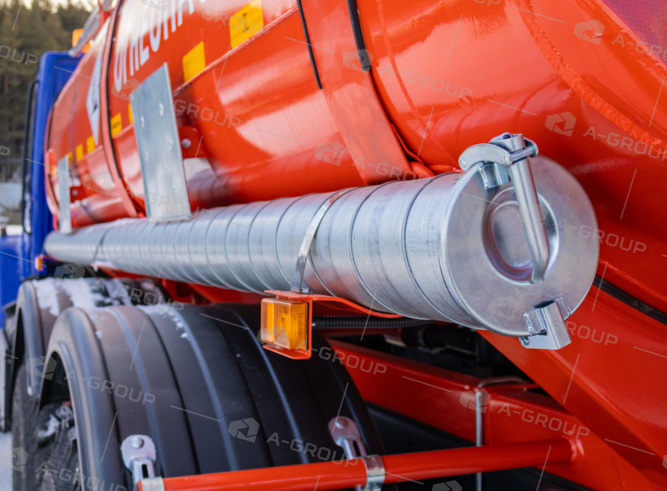 Автоцистерна нефтепромысловая АЦН-10 на шасси УРАЛ 4320-72 (2 секции)