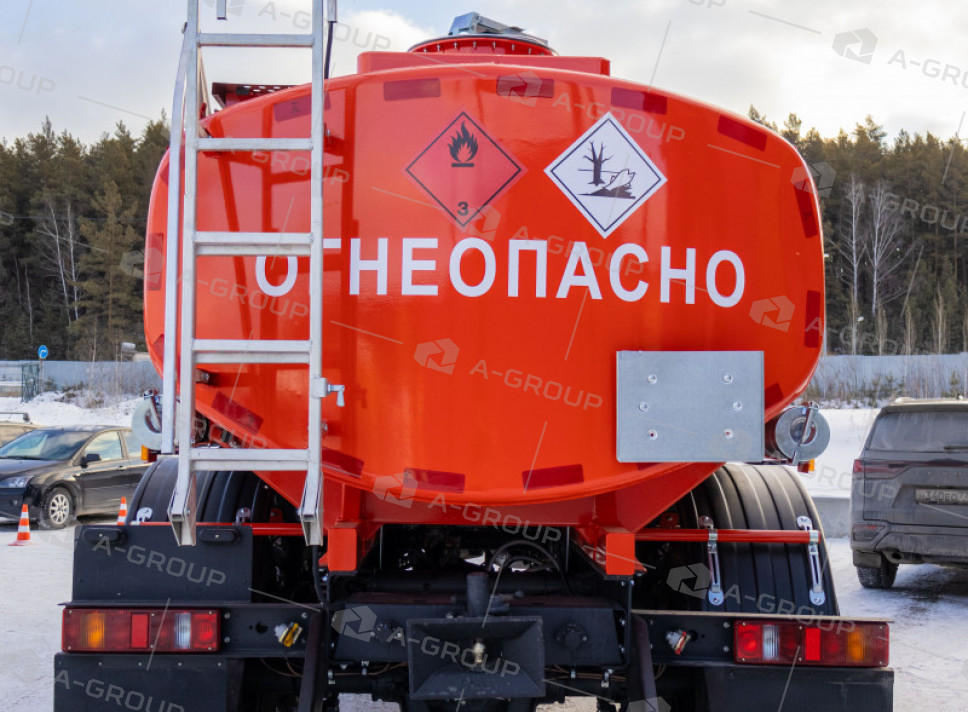Автоцистерна нефтепромысловая АЦН-10 на шасси УРАЛ 4320-72 (2 секции)