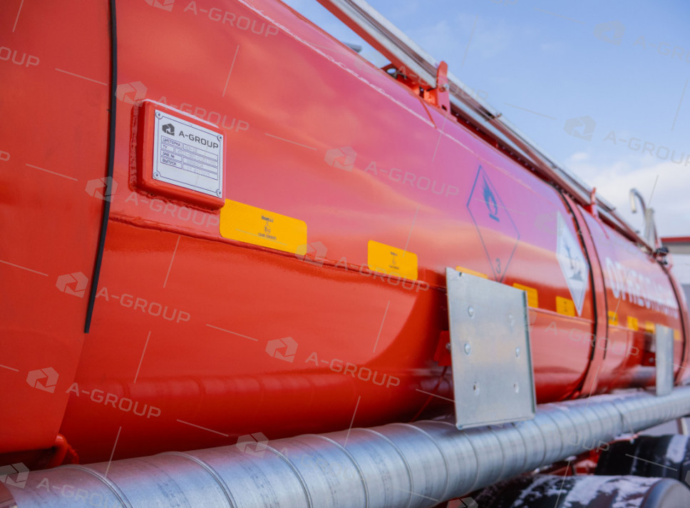 Автоцистерна нефтепромысловая АЦН-10 на шасси УРАЛ 4320-72 (2 секции)