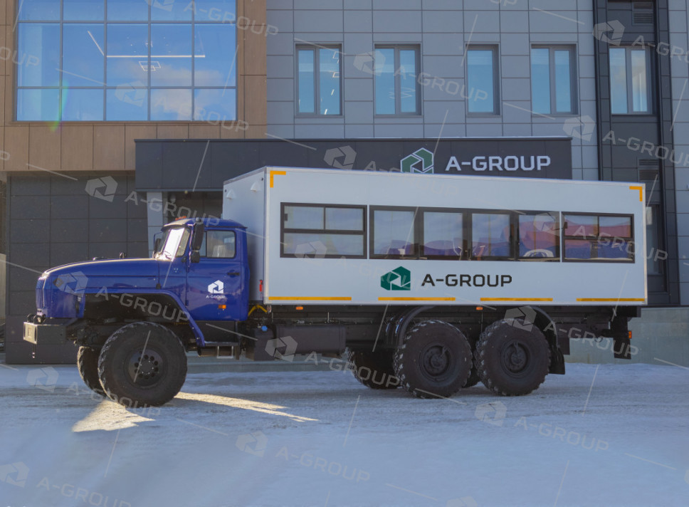 Вахтовый автобус (28+2 места) Урал 4320-60