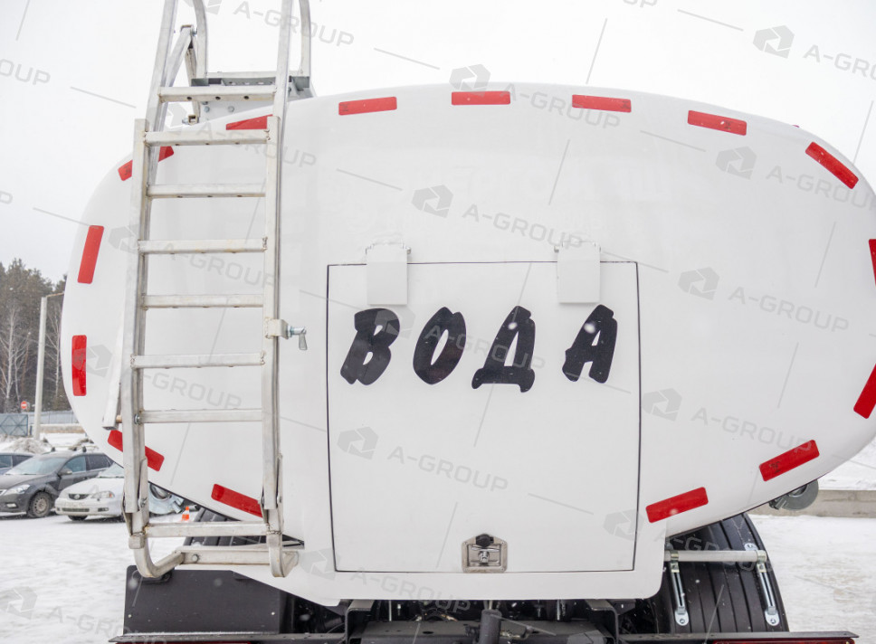 Автоцистерна пищевая АЦПТ-10 на шасси УРАЛ 5557-82