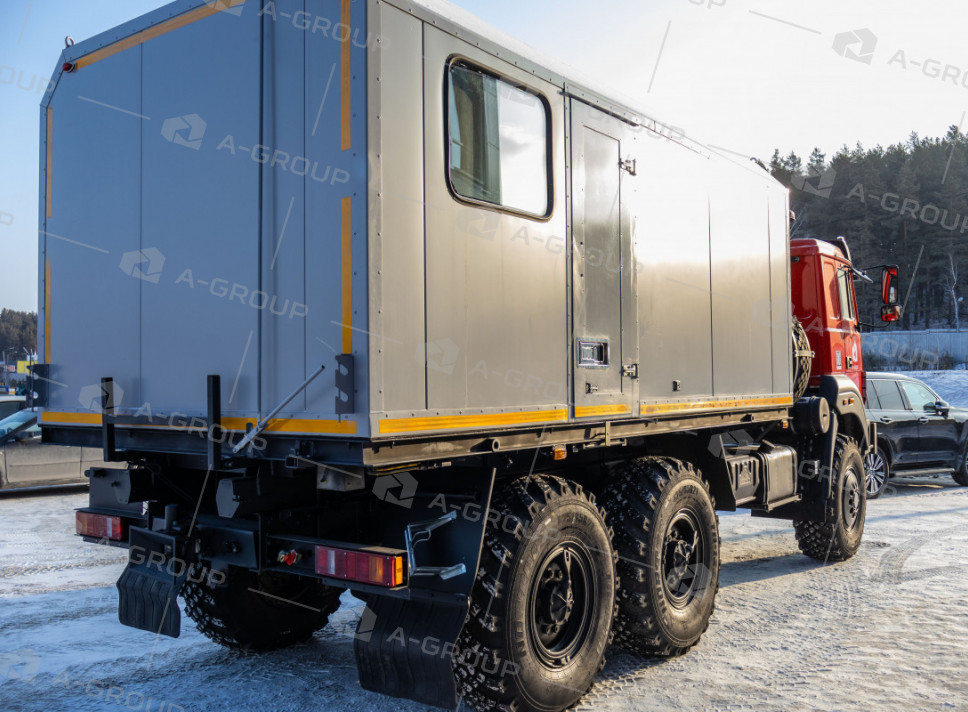 ППУА 1600/100 на шасси УРАЛ 5557-82 (насос 2,3 ПТ) 