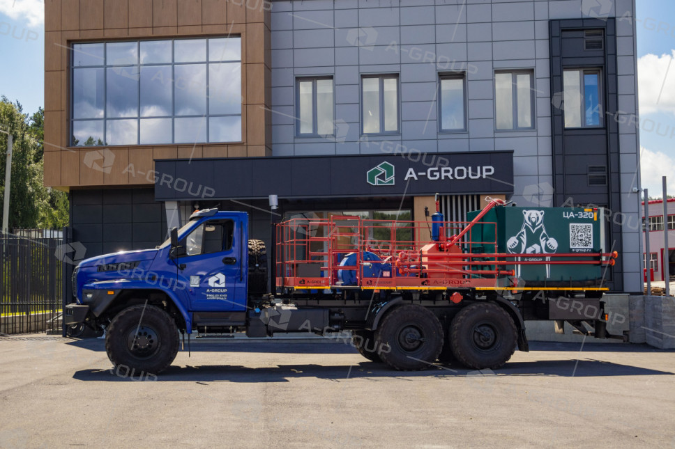 Цементировочный агрегат ЦА-320 на шасси Урал 4320-74