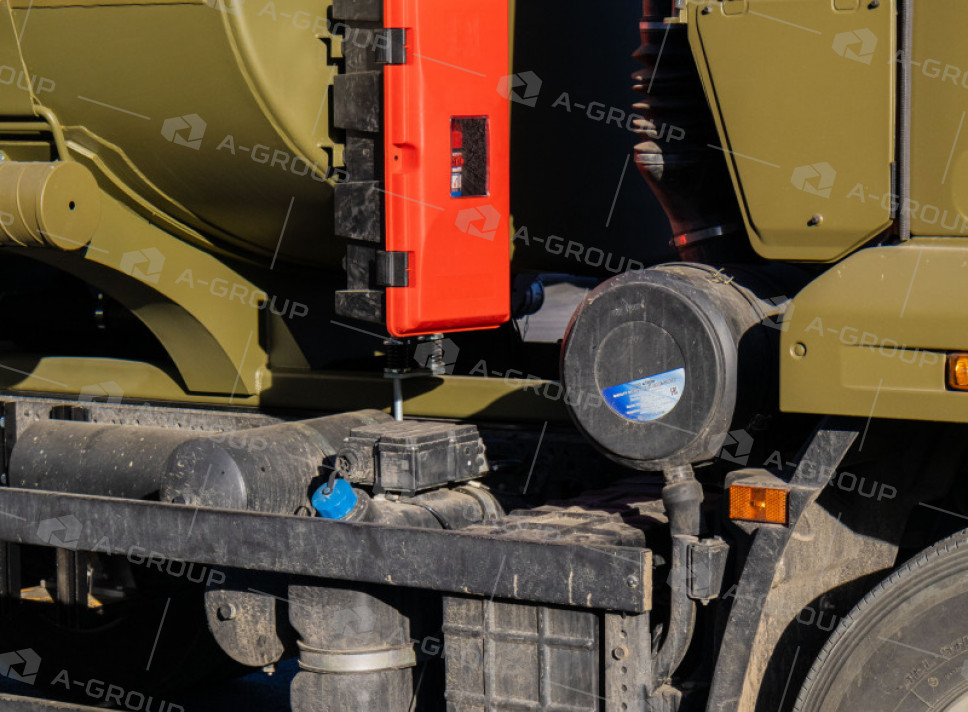 Автоцистерна нефтепромысловая АЦН-15 на шасси Камаз 65115 (2 секции)