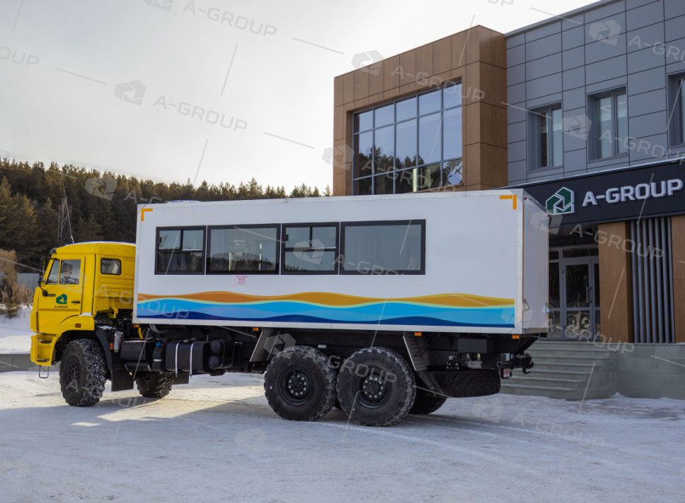 Вахтовый автобус (28+2 места) на шасси Камаз 43118-50