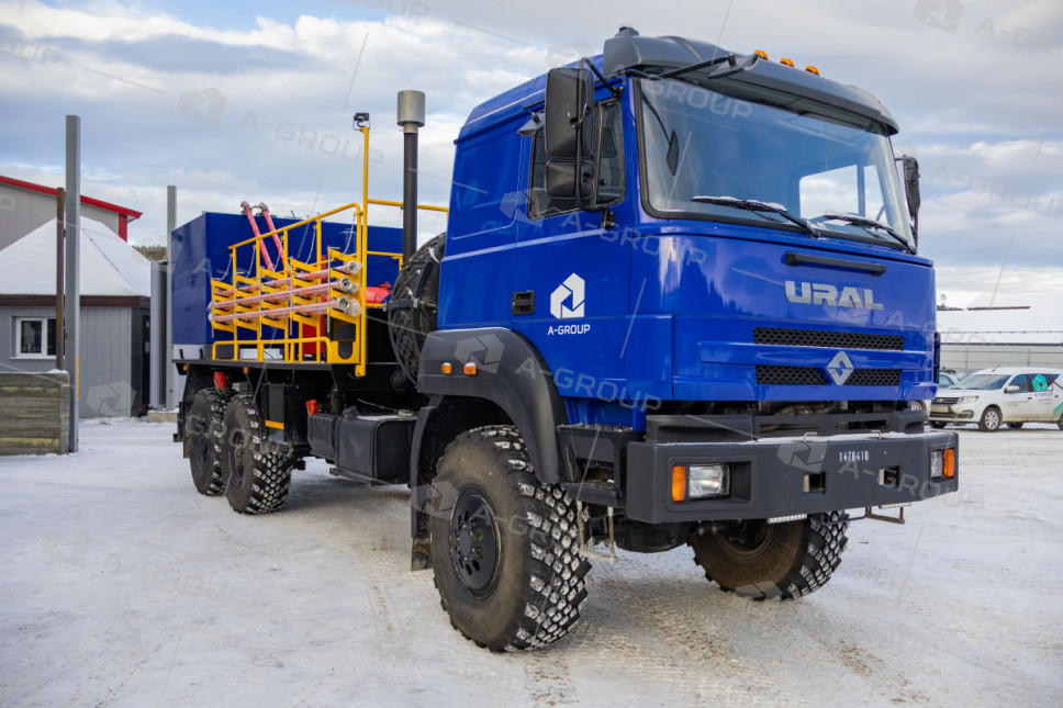 Цементировочный агрегат ЦА на шасси Урал 4320-80 (плунжерный насос)