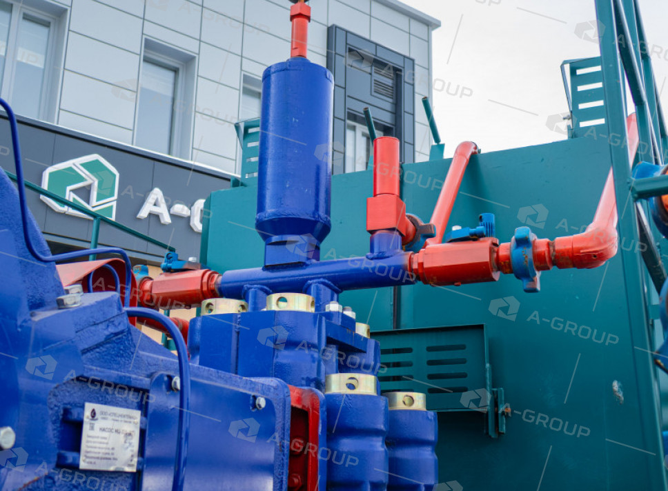 Цементировочный агрегат ЦА-320 на шасси Урал 4320-74