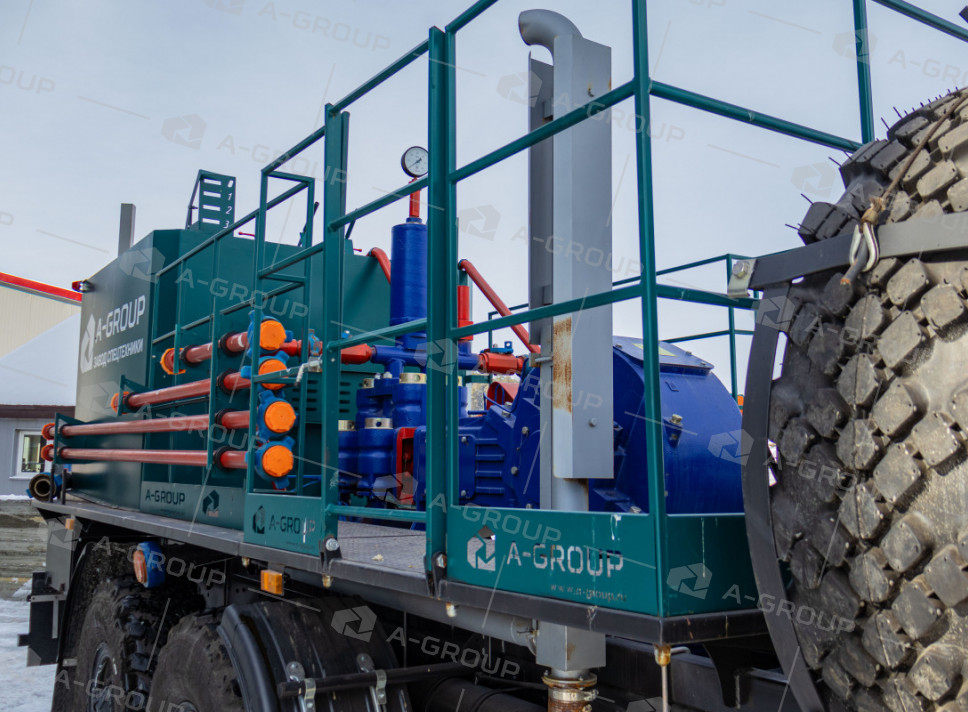Цементировочный агрегат ЦА-320 на шасси Урал 4320-74
