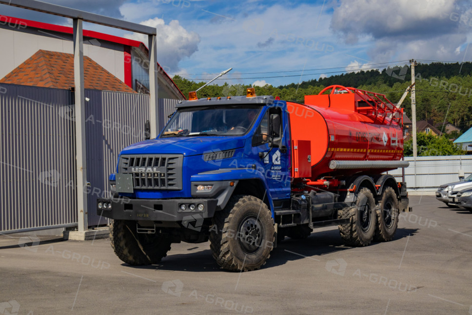Автотопливозаправщик АТЗ-10 на шасси УРАЛ NEXT 4320-72