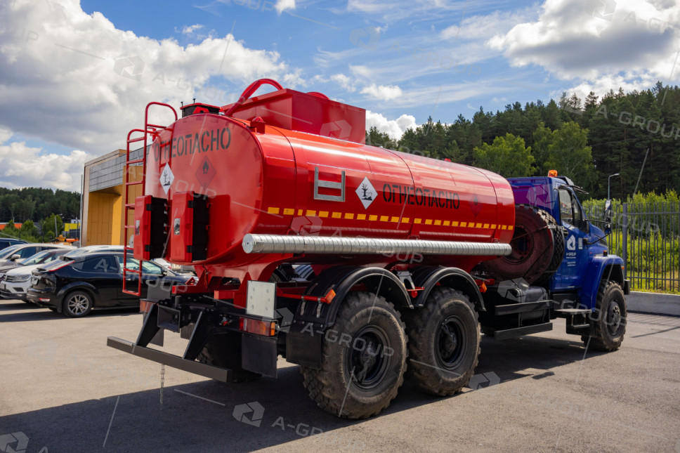 Автотопливозаправщик АТЗ-10 на шасси УРАЛ NEXT 4320-72