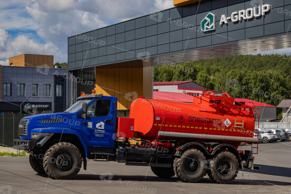 Автотопливозаправщик АТЗ-10 на шасси УРАЛ NEXT 4320-74