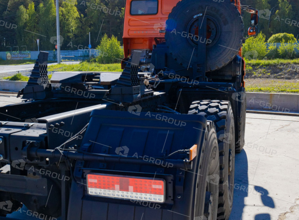 Седельный тягач Камаз 65221-53
