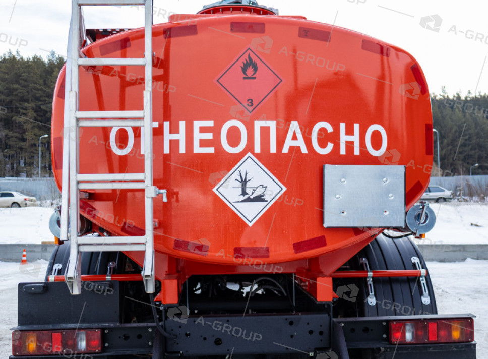 Автоцистерна нефтепромысловая АЦН-10 на шасси УРАЛ Next 4320-74