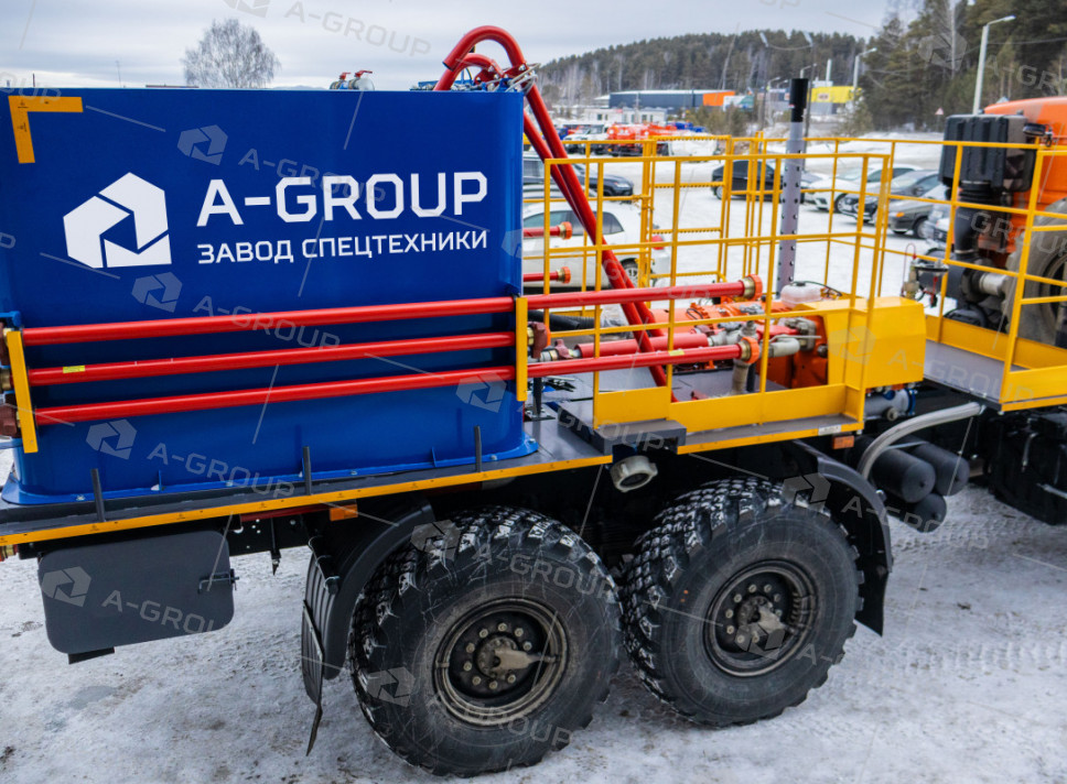 Цементировочный агрегат СИН-35 на шасси Камаз 43118-50 (спальное место)