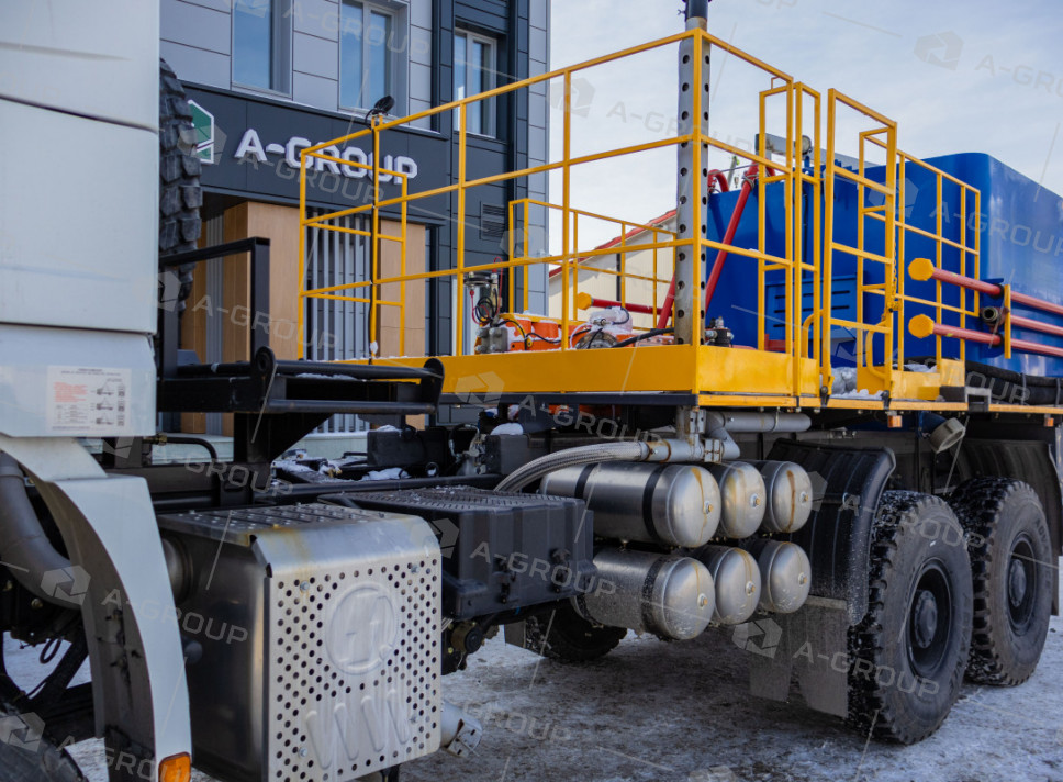 Цементировочный агрегат СИН-35 на шасси Shacman SX32586V385