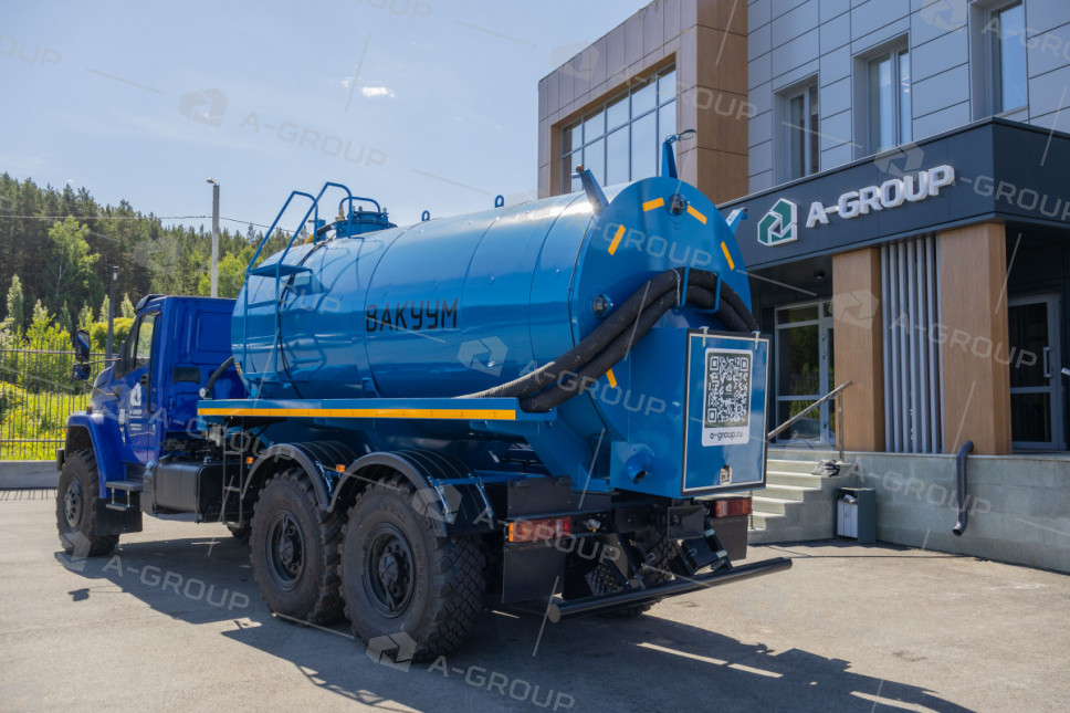 Автоцистерна вакуумная МВ-10 (термос) на шасси УРАЛ 4320-72