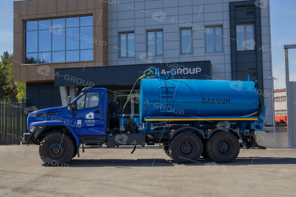 Автоцистерна вакуумная МВ-10 (термос) на шасси УРАЛ 4320-72
