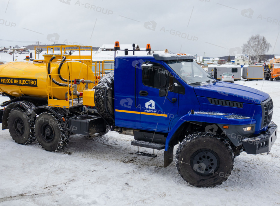 СИН-32 на шасси Урал 4320-72 (спальное место)