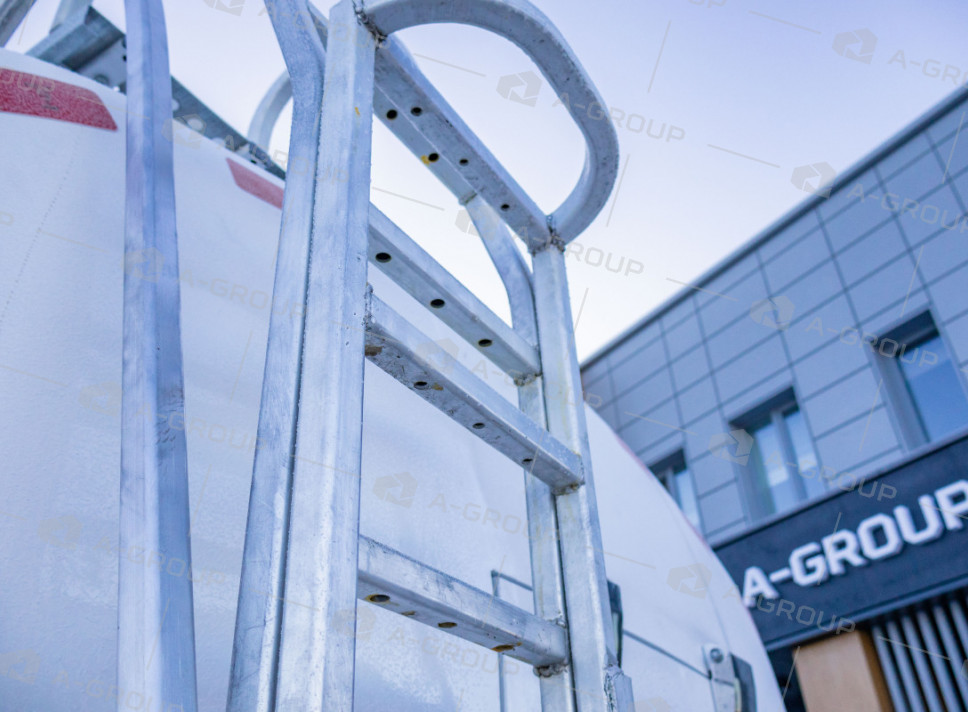 Автоцистерна пищевая АЦПТ-10 на шасси УРАЛ 4320-72
