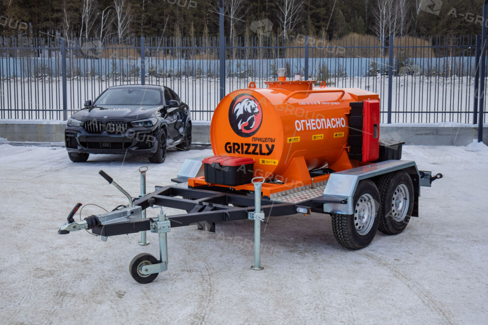 Прицеп-цистерна для перевозки и раздачи дизельного топлива (950 л)