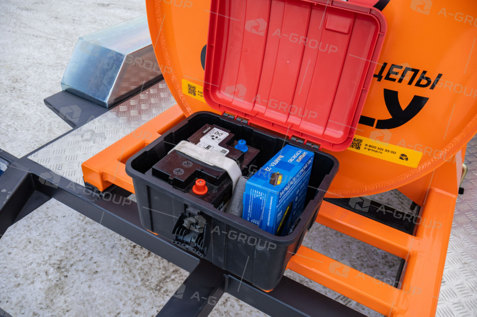 Прицеп-цистерна для перевозки и раздачи дизельного топлива (950 л)