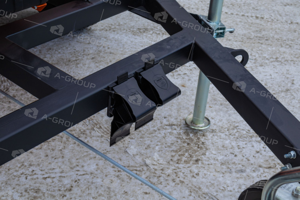 Прицеп-цистерна для перевозки и раздачи дизельного топлива (950 л)