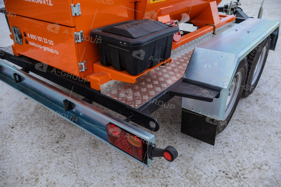 Прицеп-цистерна для перевозки и раздачи дизельного топлива (950 л)