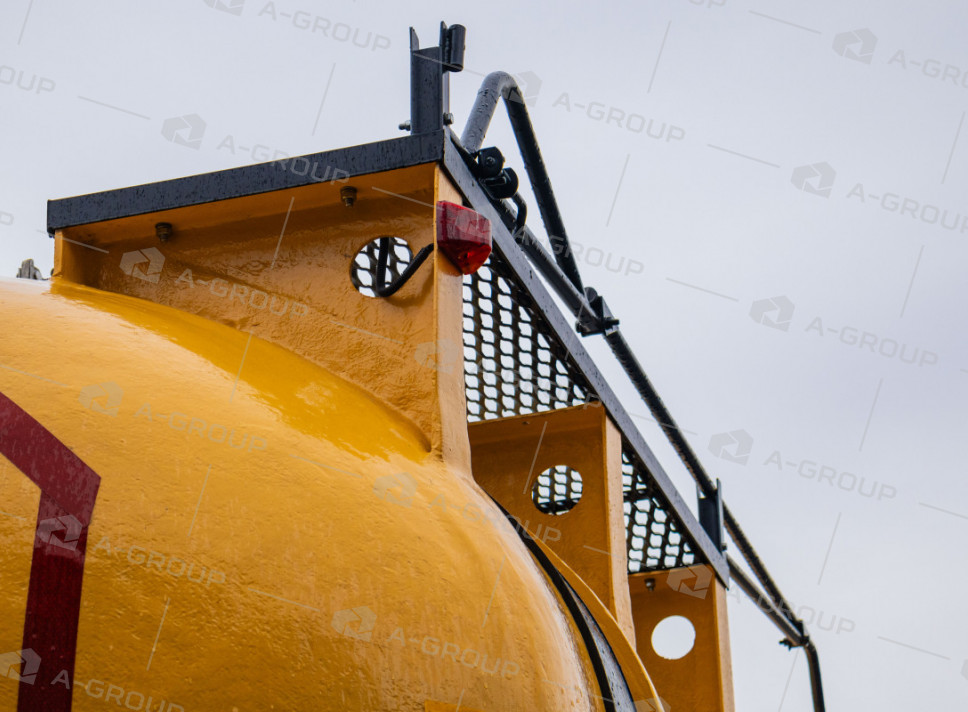 Полуприцеп-цистерна кислотовоз (ППЦК-20 со стеклопластиковой емкостью V=20 м3)