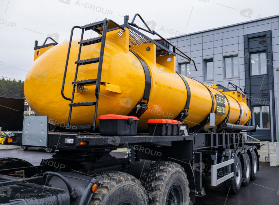 Полуприцеп-цистерна кислотовоз (ППЦК-20 со стеклопластиковой емкостью V=20 м3)
