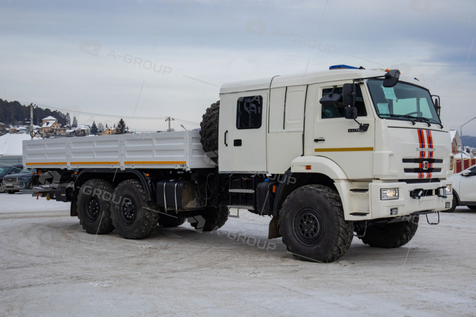 Бортовой автомобиль Камаз 43118 с двухрядной кабиной