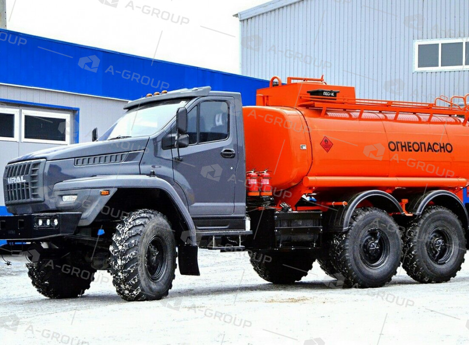 Урал 4320 Бензовоз