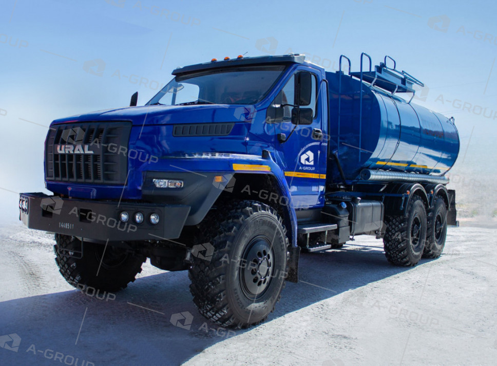 Автоцистерна техвода термос АЦВТ-10 на шасси УРАЛ 4320-72