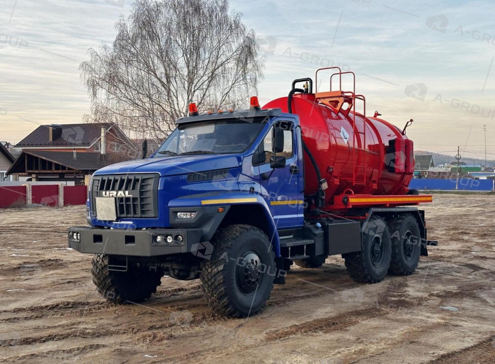 Автоцистерна вакуумная АКН-10 на шасси УРАЛ 55571-72