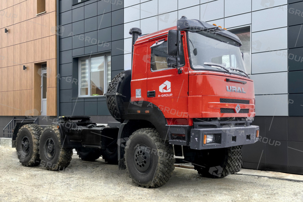 Седельный тягач Урал 44202-3511-80