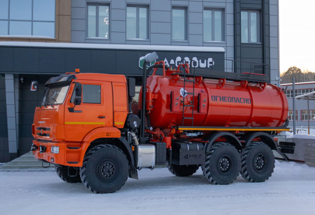 АКН-10 на шасси Камаз 43118-50 (спальное место) (КО-505, доп горловина, тех люк, подогрев слива)