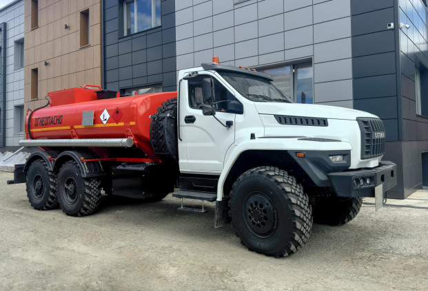 Автотопливозаправщик АТЗ-10 на шасси УРАЛ NEXT 5557-72