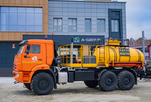 СИН-32  (стеклопластик) на шасси Камаз 43118-48