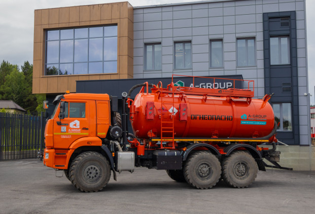 АКН-10 на шасси Камаз 43118-48 (спальное место) (КО-505, доп горловина, тех люк, подогрев слива)