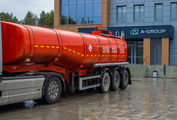 Полуприцеп-цистерна ППЦ-30 для перевозки светлых нефтепродуктов
