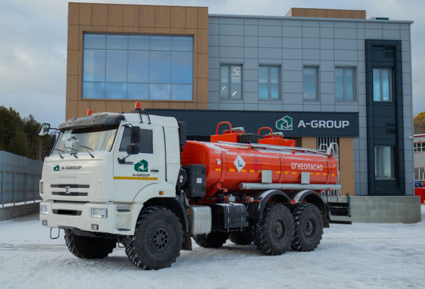 Автотопливозаправщик АТЗ-11/2 (2 секции) на шасси Камаз 43118-50